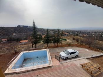 Güvenay - Çorum Ayarık Bağlarında Satılık Bağ Evi