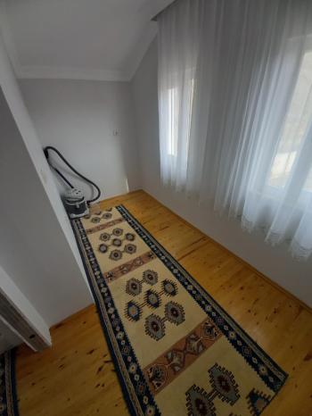 Güvenay - Çorum Ayarık Bağlarında Satılık Bağ Evi