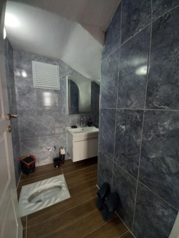 Güvenay - Çorum Ayarık Bağlarında Satılık Bağ Evi