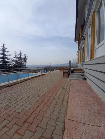 Güvenay - Çorum Ayarık Bağlarında Satılık Bağ Evi