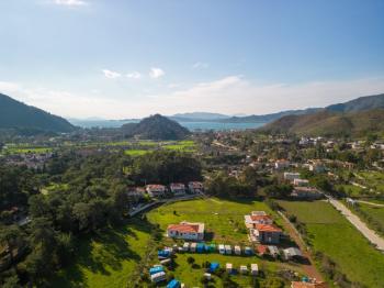 Marmaris Hisarönü Köy İçi İmarlı 2.214 m2 Deniz Manzaralı Arsa