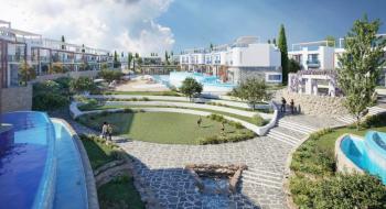 Kıbrıs Girne Lapta da Denize Sıfır Özel Yüzme Havuzlu Ödeme planlı Muhteşem 3+1 Villalar