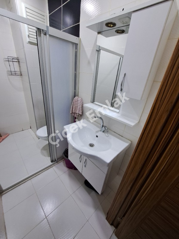 Çağlayan Metrobüse 5 Dakika 1+1 Eşyalı Satılık Daire