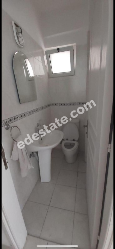 Lefkoşa Gönyeli'de Full Eşyalı Kiralık  3+1 Daire 