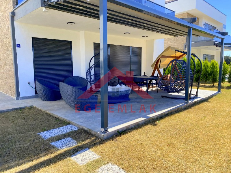 Didim'de Satılık Eşyalı Tam Müstakil Villa