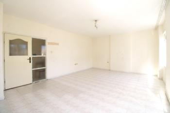 Elmas'tan Merkez Mh.De Site İçi, Bağımsız Mutfak Ara Kat 3+1