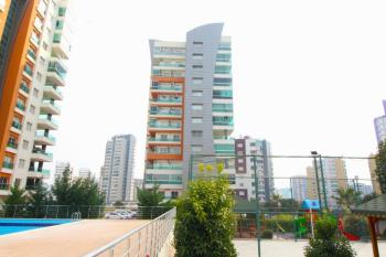 Elmas'tan Akdeniz Mah. Lüks Konsept Site İçi 4+1