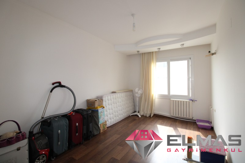 Elmastan Gmk Yakın Site İçi Geniş 2+1 Uygun Fiyat