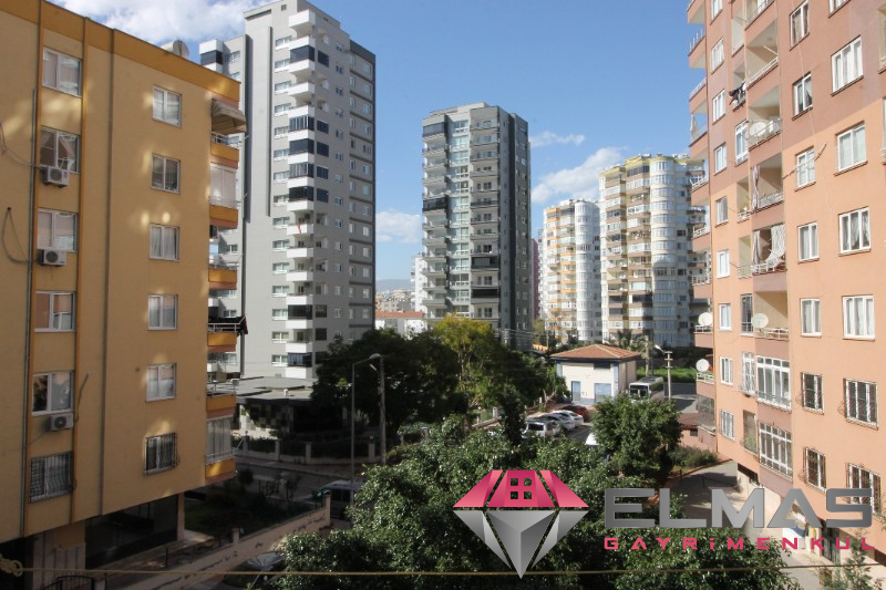 Elmas'tan Cumhuriyet’te Cephesi Açık Bağımsız Sitesi İçi 3+1