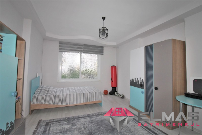 Elmas’tan Menderes’de 7/24 Güvenlikli Geniş Metrajlı 4+1