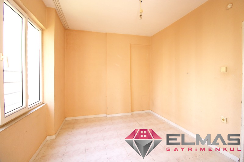 Elmas'tan Merkez Mh.De Site İçi, Bağımsız Mutfak Ara Kat 3+1