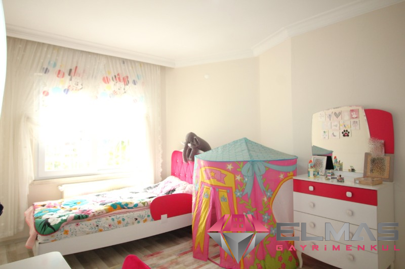 Elmas'tan Merkezi Konumda Site İçi Kombili Bağımsız  3+1 Daire