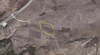 GÜVENAY - ÇORUM SAMSUN YOLU KARAĞAÇ CİVARI 51 DÖNÜM TARLA