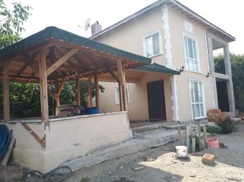 GÜVENAY - ÇORUM BOYRALI BAĞLARINDA BAKIMLI 1 DÖNÜM SATILIK BAĞ