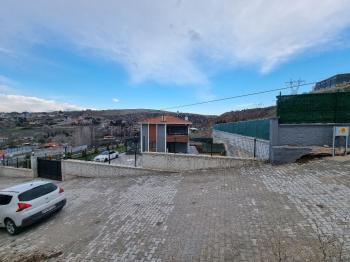 GÜVENAY - ÇORUM AYARIK BAĞLARI TED KOLEJİ ALTI 1 DÖNÜM BAĞ