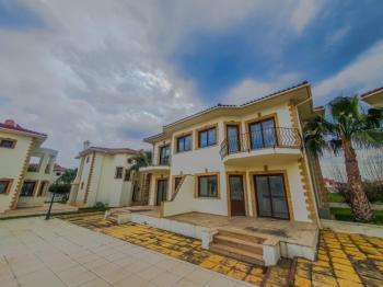 Kıbrıs İskele Long Beach Bölgesinde Satılık 2+1 İkiz Villa 