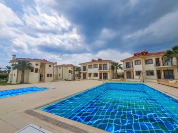 Kıbrıs İskele Long Beach Bölgesinde Satılık 2+1 İkiz Villa 