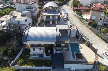 Skyfall Villas A Block in Alanya Kargıcak. 5+1 Rooms 5 Bathrooms 4 Facades Your Luxury Living Space.