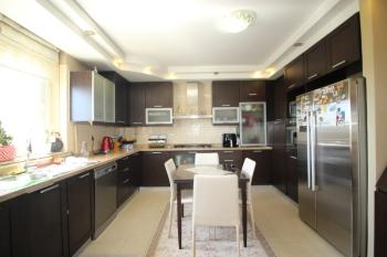 Elmas'tan Havuzlu Deniz Manzaralı Kapalı Otoparklı Full Concept