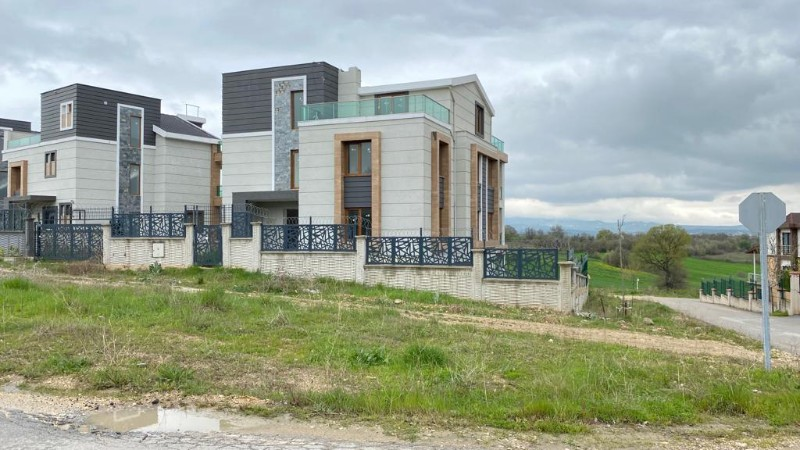DijitalEmlak'tan Nilüfer'de Uludağ Üniversiteye Yakın Satılık 700 m2 Villa.