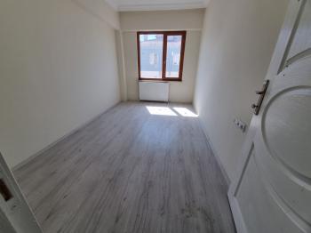 Güvenay - Çorum Buharaevler 5.Cadde Arkası Satılık 3+1 Daire