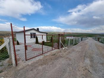 Güvenay - Çorum Cemilbey Yolu 3.km Satılık 400 M² Bahçe
