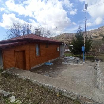 GÜVENAY - ÇORUM İÇERİDERE BAĞLARINDA 1,995 M² EVİ BULUNAN SATILIK BAĞ