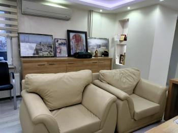 GÜVENAY - ÇORUM GAZİ CADDESİNDE 3+1 EŞYALI SATILIK OFİS