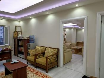 GÜVENAY - ÇORUM GAZİ CADDESİNDE 3+1 EŞYALI SATILIK OFİS