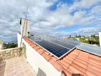 Girne Çatalköy Bölgesinde  Deniz ve Dağ manzaralı satılık 4+1 Havuzlu Villa.
