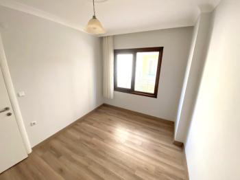Denize Yürüme Mesafesinde Satılık 2+1 Daire