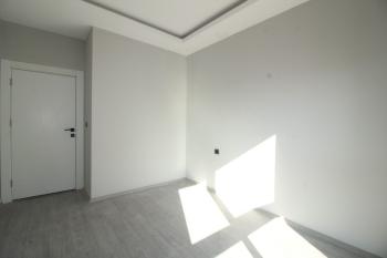 Elmas’tan Tömük’te Tek Blok Havuzlu Denize 2. Parsel 1+1