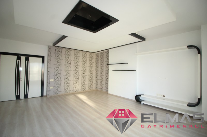 Elmas’tan Full Donanımlı Sitede Ara Kat 3+1