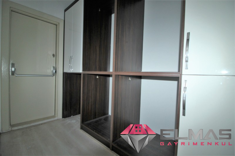 Elmas’tan Full Donanımlı Sitede Ara Kat 3+1