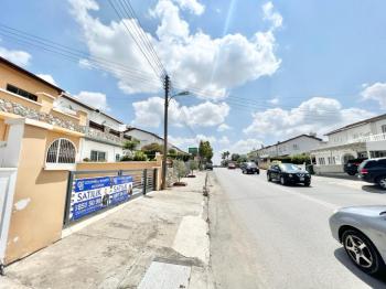 Kıbrıs Lefkoşa Metropol Market Bölgesinde Ticari 170 m2 3+1 Villa