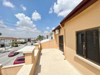 Kıbrıs Lefkoşa Metropol Market Bölgesinde Ticari 170 m2 3+1 Villa