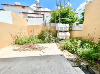 Kıbrıs Lefkoşa Metropol Market Bölgesinde Ticari 170 m2 3+1 Villa