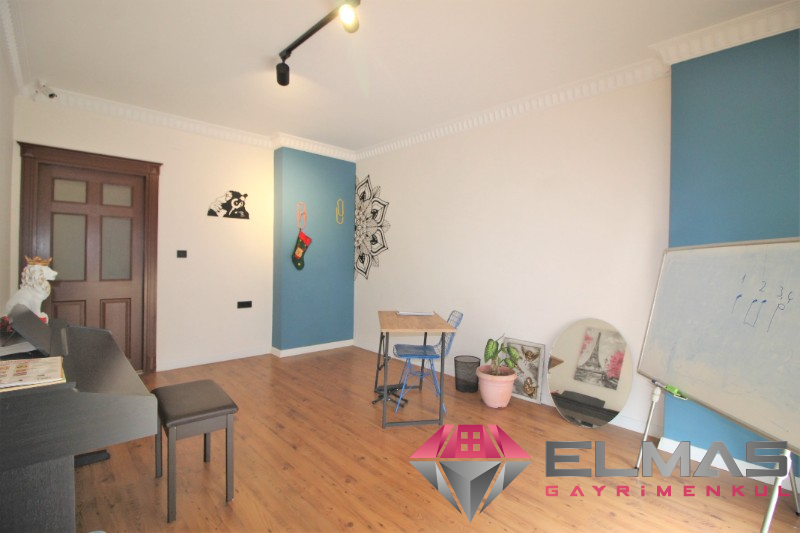 Elmas'tan G.M.K Üzeri İster Ev İster/ Ofis Masrafsız Çok Şık 3+1