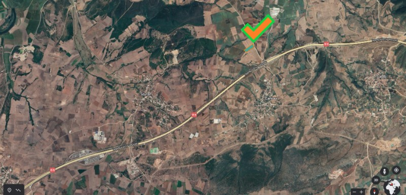 DijitalEmlak'tan Karacabey Canbaz'da Kentsel Gelişim Alanında Köye Yakın Yola Cepheli Satılık 20.300 m2 Kıymetli Arazi.