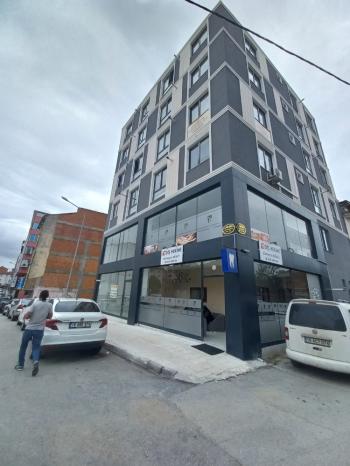 Güvenay - Çorum Kulaksız Cami İlerisi Satılık 122 M2 Dükkan