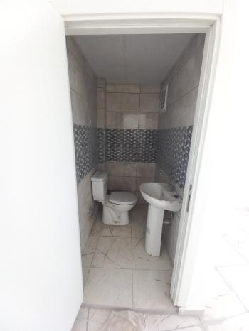 Güvenay - Çorum Kulaksız Cami İlerisi Satılık 122 M2 Dükkan