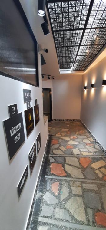 GÜVENAY- ÇORUM SAAT KULESİ YAKINI  İŞ HANINDA KİRALIK 2+1 OFİS