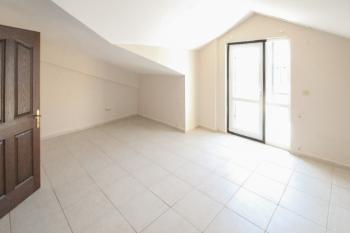 Marmaris Çıldır Mahallesi Sahile Yakın 3+1 Geniş Dubleks Satılık Daire