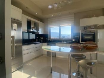 Kıbrıs Girne Merkez 'de Denize Sıfır 3+1 Full Eşyalı Yüksek Kira Getirili Daire