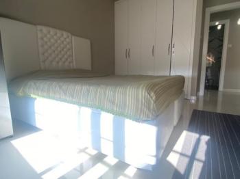 Kıbrıs Girne Merkez 'de Denize Sıfır 3+1 Full Eşyalı Yüksek Kira Getirili Daire