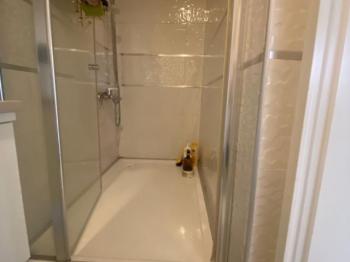 Kıbrıs Girne Merkez 'de Denize Sıfır 3+1 Full Eşyalı Yüksek Kira Getirili Daire