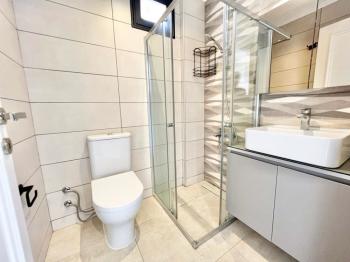 Girne Ozanköy'de Cratos Hotel'e Yürüyüş Mesafesinde 3+1 Villa