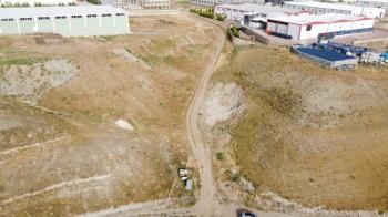 KAHTA ORGANİZE SANAYİ BÖLGESİ BİTİŞİĞİNDE SATILIK 2.325m² BAHÇE