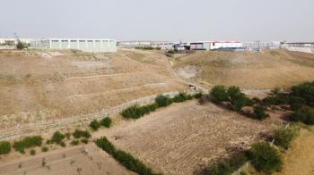 KAHTA ORGANİZE SANAYİ BÖLGESİ BİTİŞİĞİNDE SATILIK 2.325m² BAHÇE
