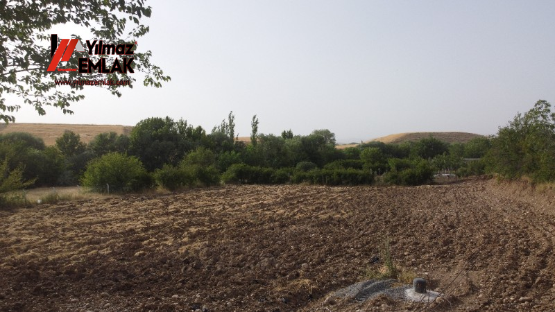 KAHTA ORGANİZE SANAYİ BÖLGESİ BİTİŞİĞİNDE SATILIK 2.325m² BAHÇE
